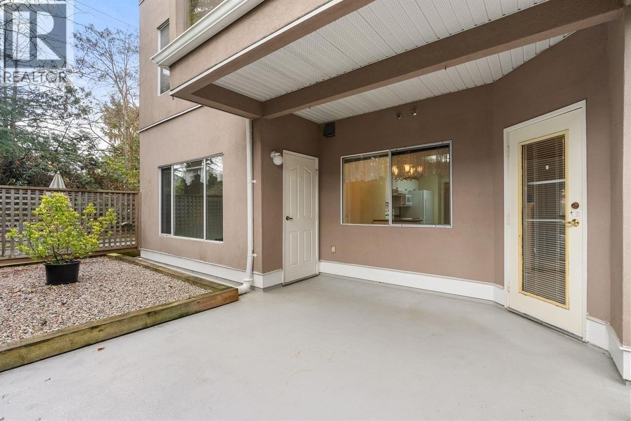 108 1153 54a Street Property Photo 3