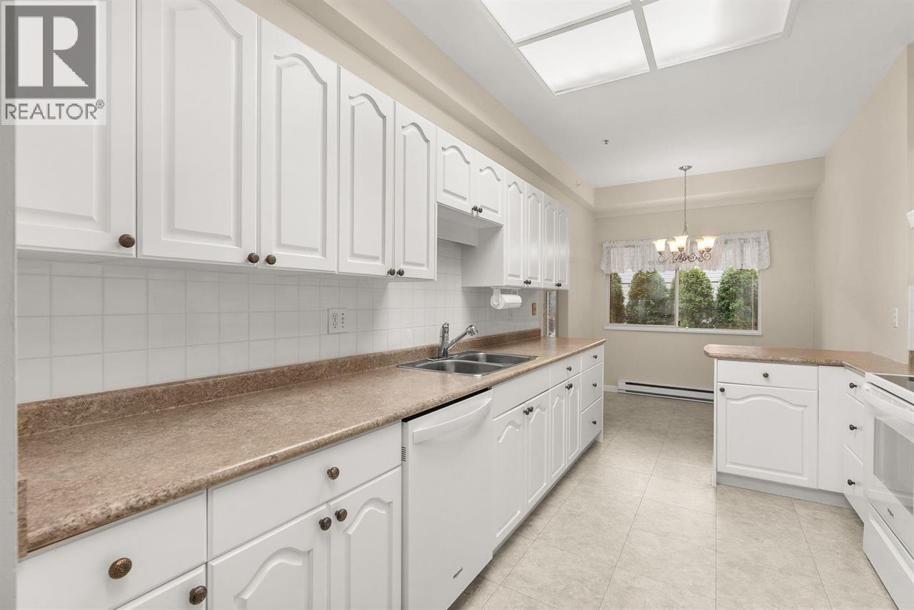 108 1153 54a Street Property Photo 17