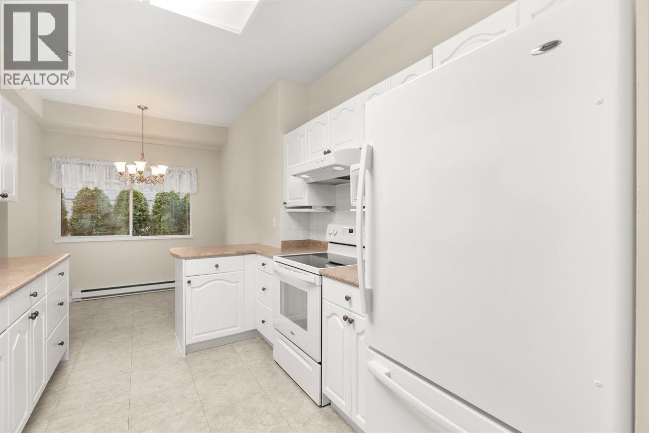 108 1153 54a Street Property Photo 18