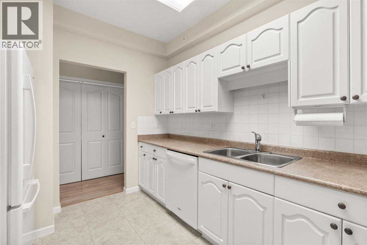 108 1153 54a Street Property Photo 22