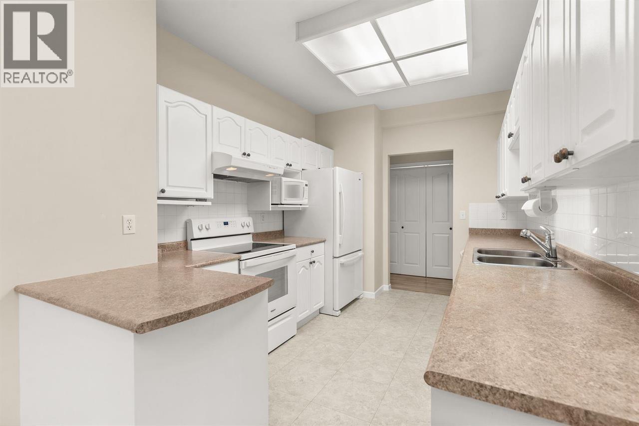 108 1153 54a Street Property Photo 23