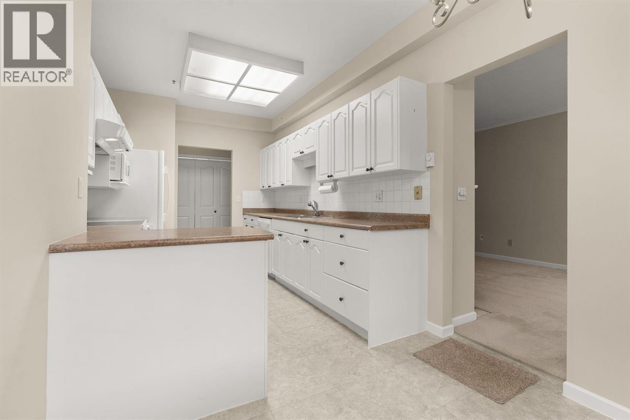 108 1153 54a Street Property Photo 26