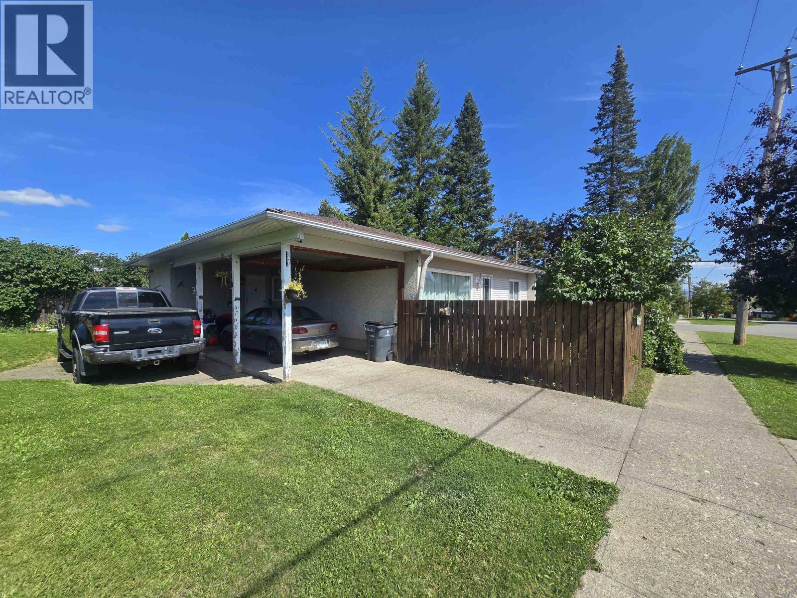 2940 2nd Avenue Property Photo 2