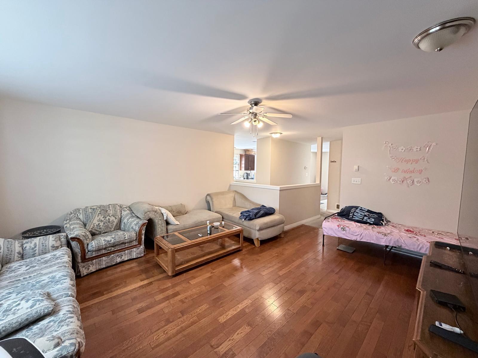 46151 Third Avenue Property Photo 4