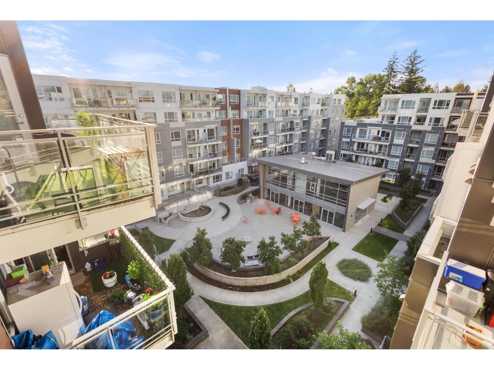419 10581 140 STREET Property Photo 1