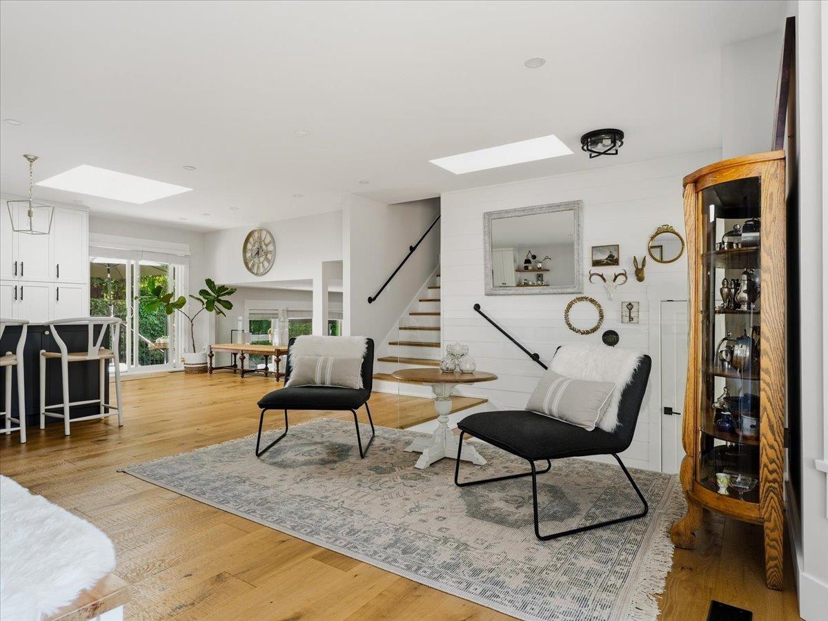 12674 19 Avenue Property Photo 10