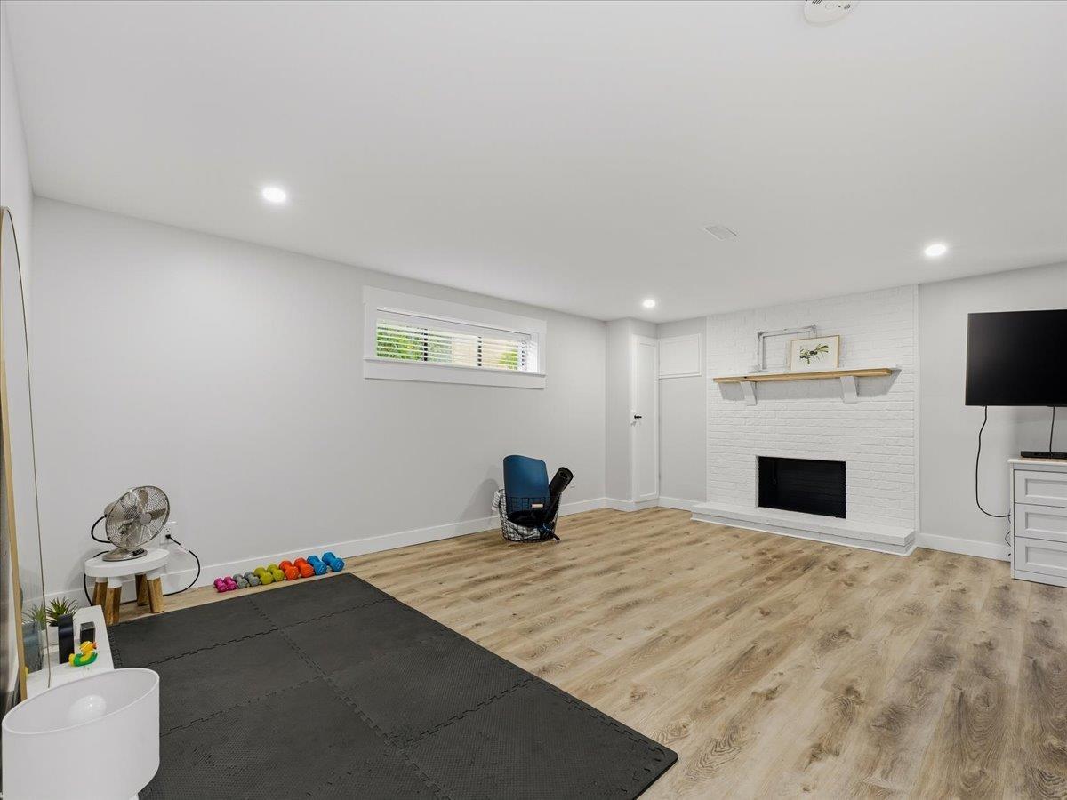 12674 19 Avenue Property Photo 35