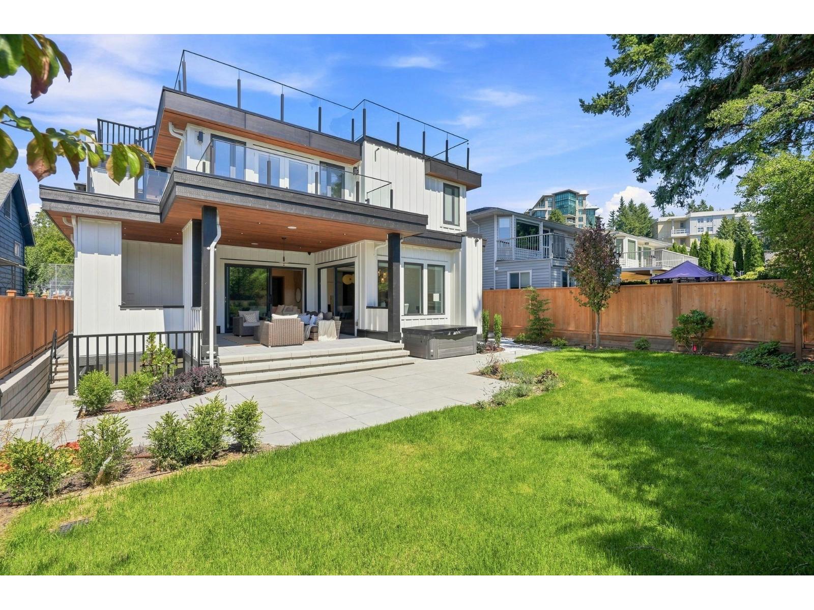 14750 Vine Avenue Property Photo 3