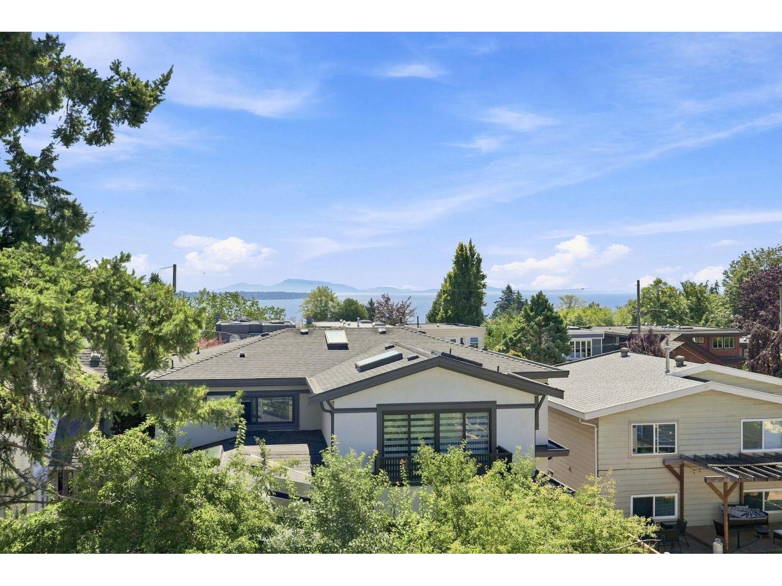 14750 Vine Avenue Property Photo 33