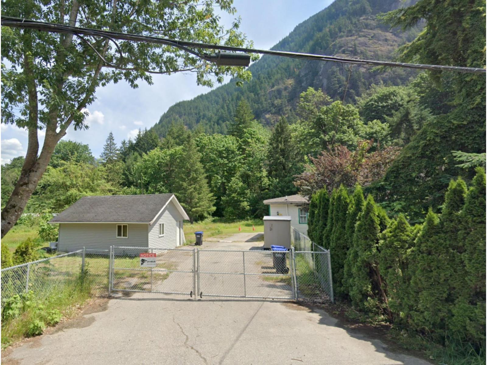 19978 Beacon Road Property Photo 2