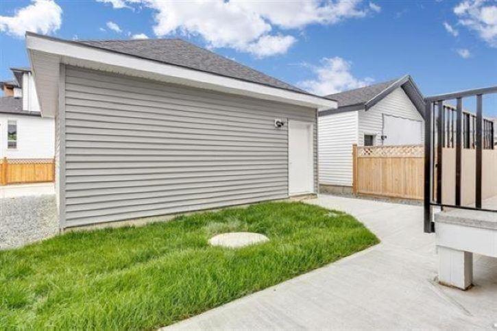 19415 70 Avenue Property Photo 29