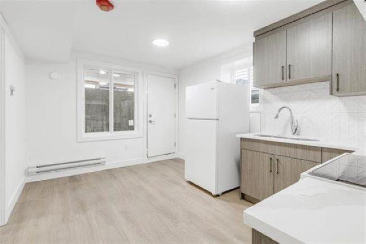 19415 70 Avenue Property Photo 31