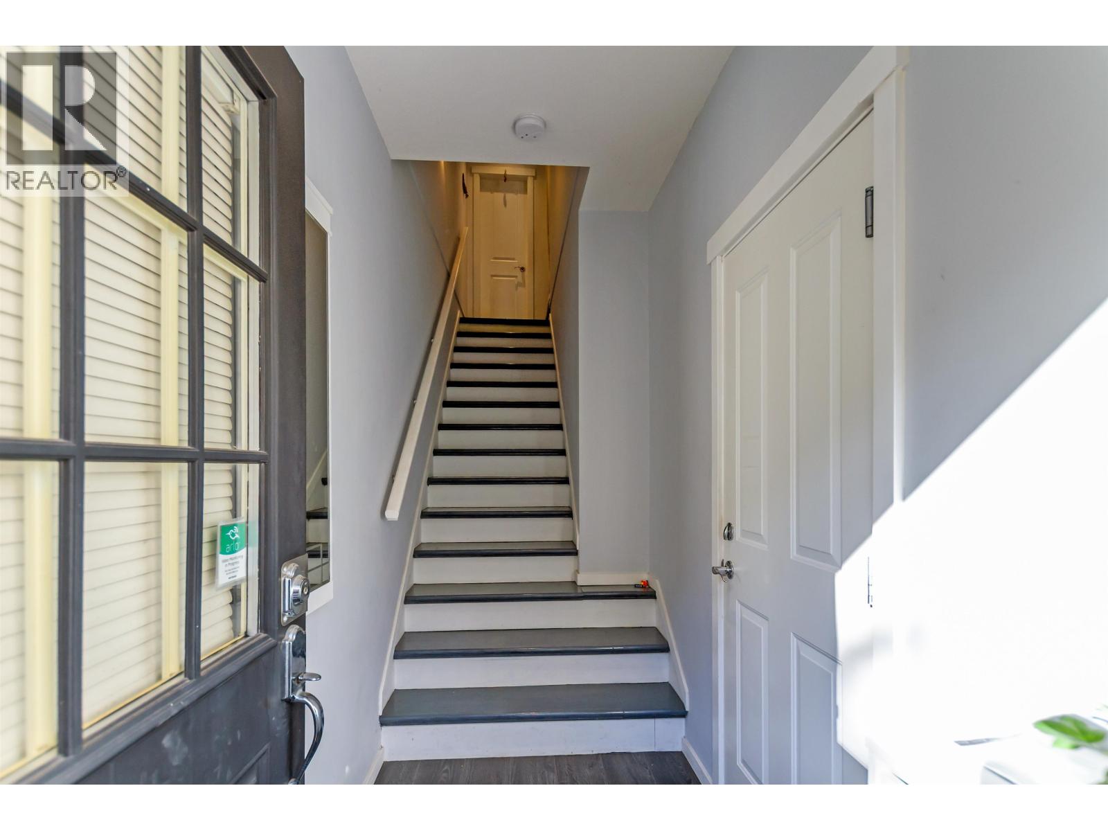 37 1362 Purcell Drive Property Photo 26