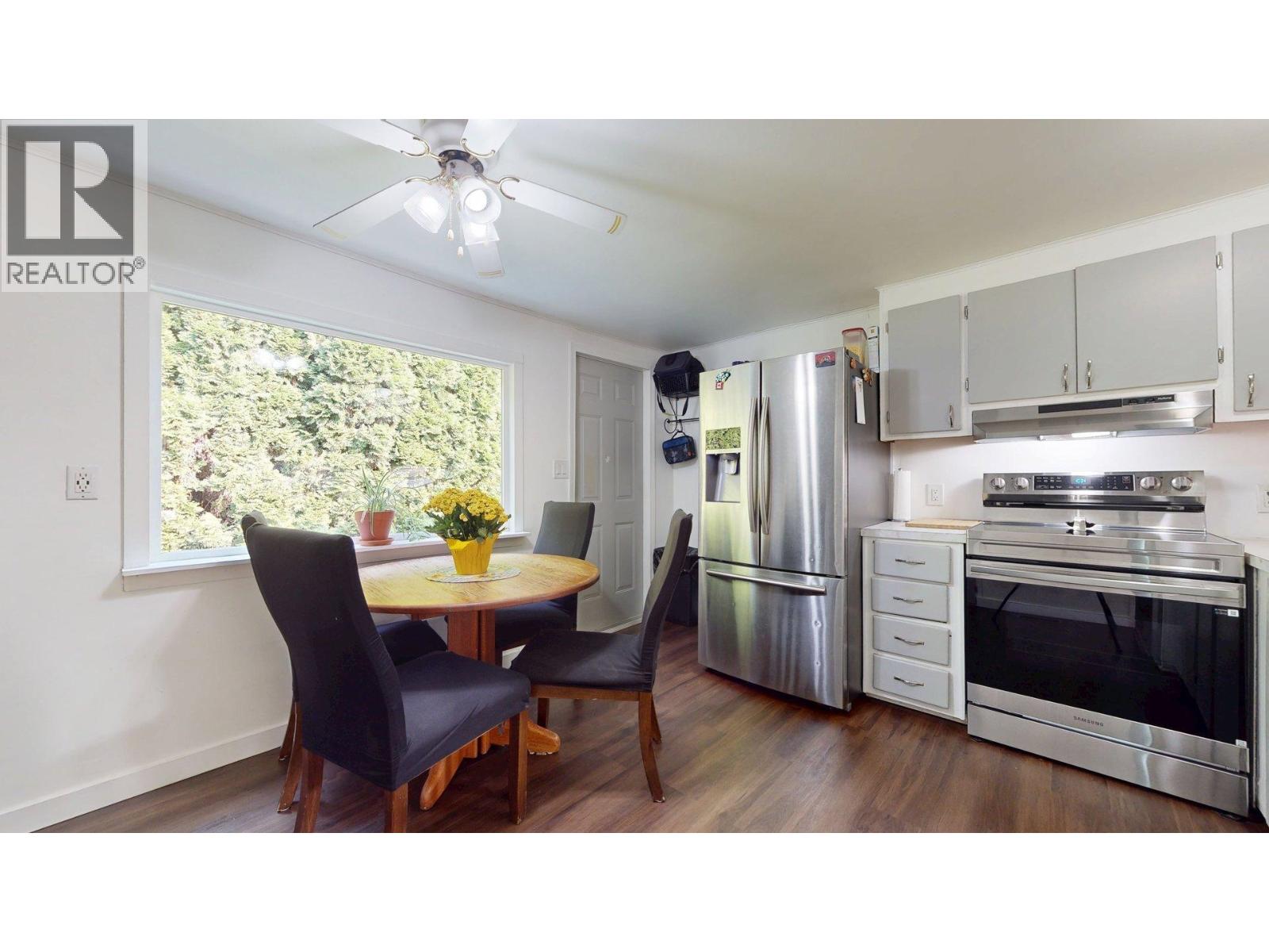 8 39884 Government Road Property Photo 12