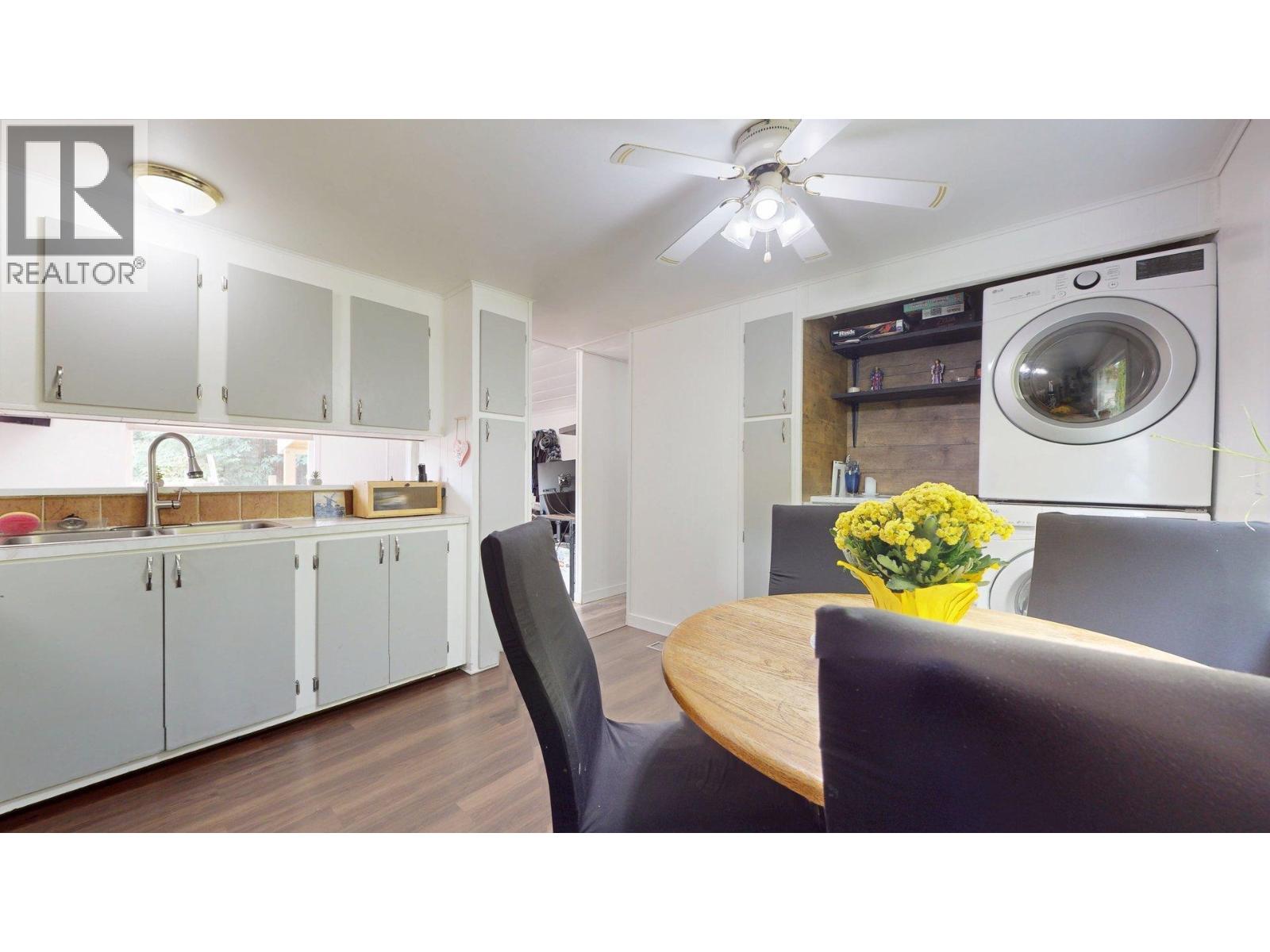 8 39884 Government Road Property Photo 16