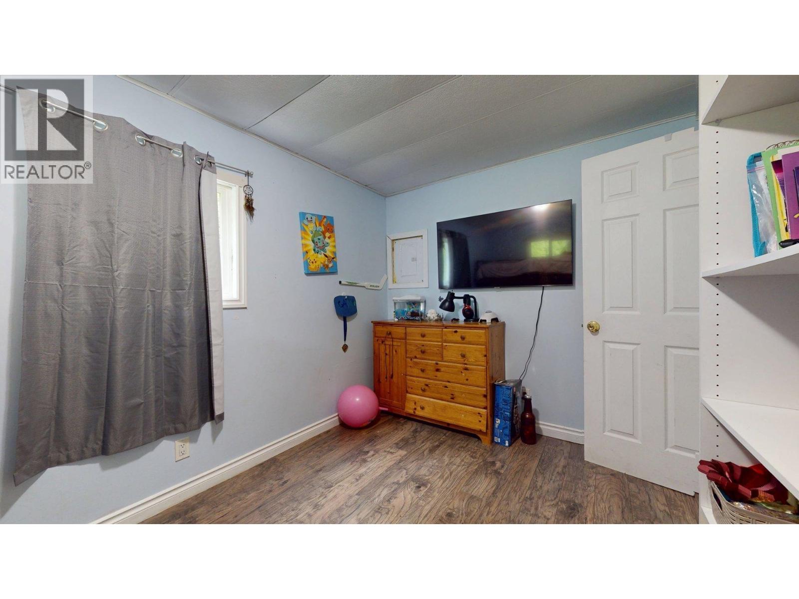 8 39884 Government Road Property Photo 23