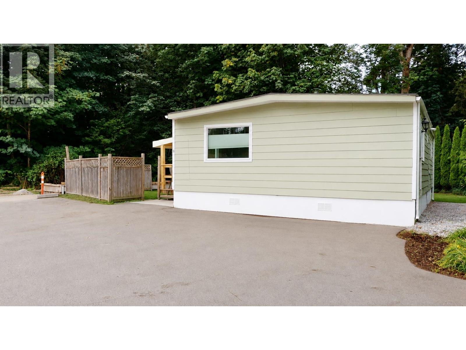 8 39884 Government Road Property Photo 32