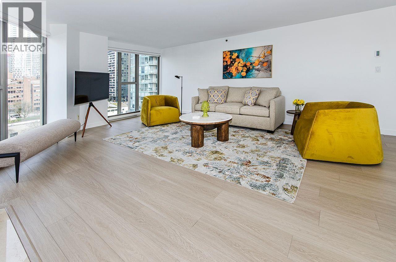 1305 1000 Beach Avenue Property Photo 4