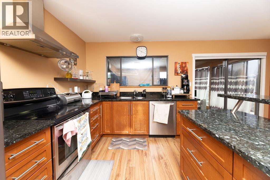 4934 Geer Road Property Photo 10