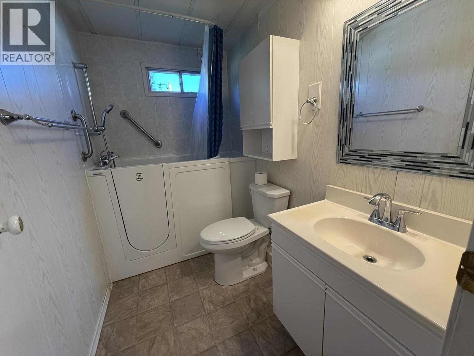 17 562 Elm Street Property Photo 16