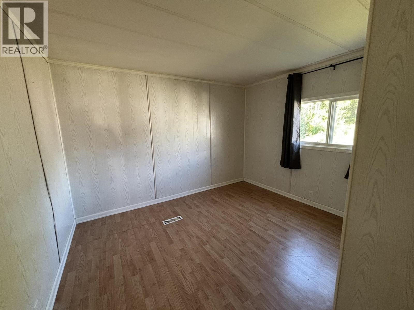 17 562 Elm Street Property Photo 19