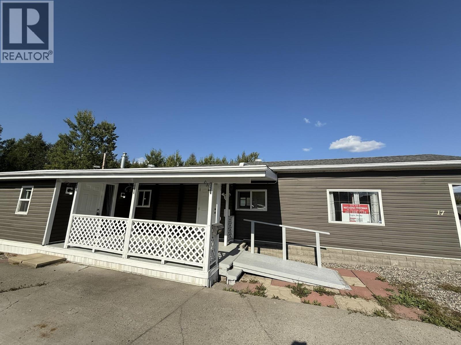 17 562 Elm Street Property Photo 24