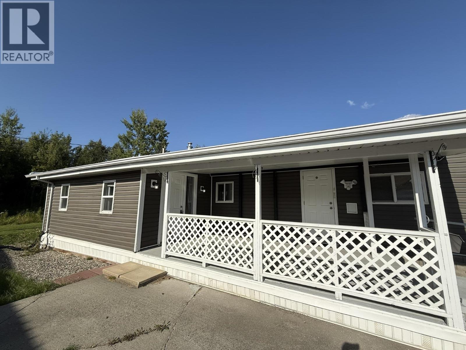 17 562 Elm Street Property Photo 25