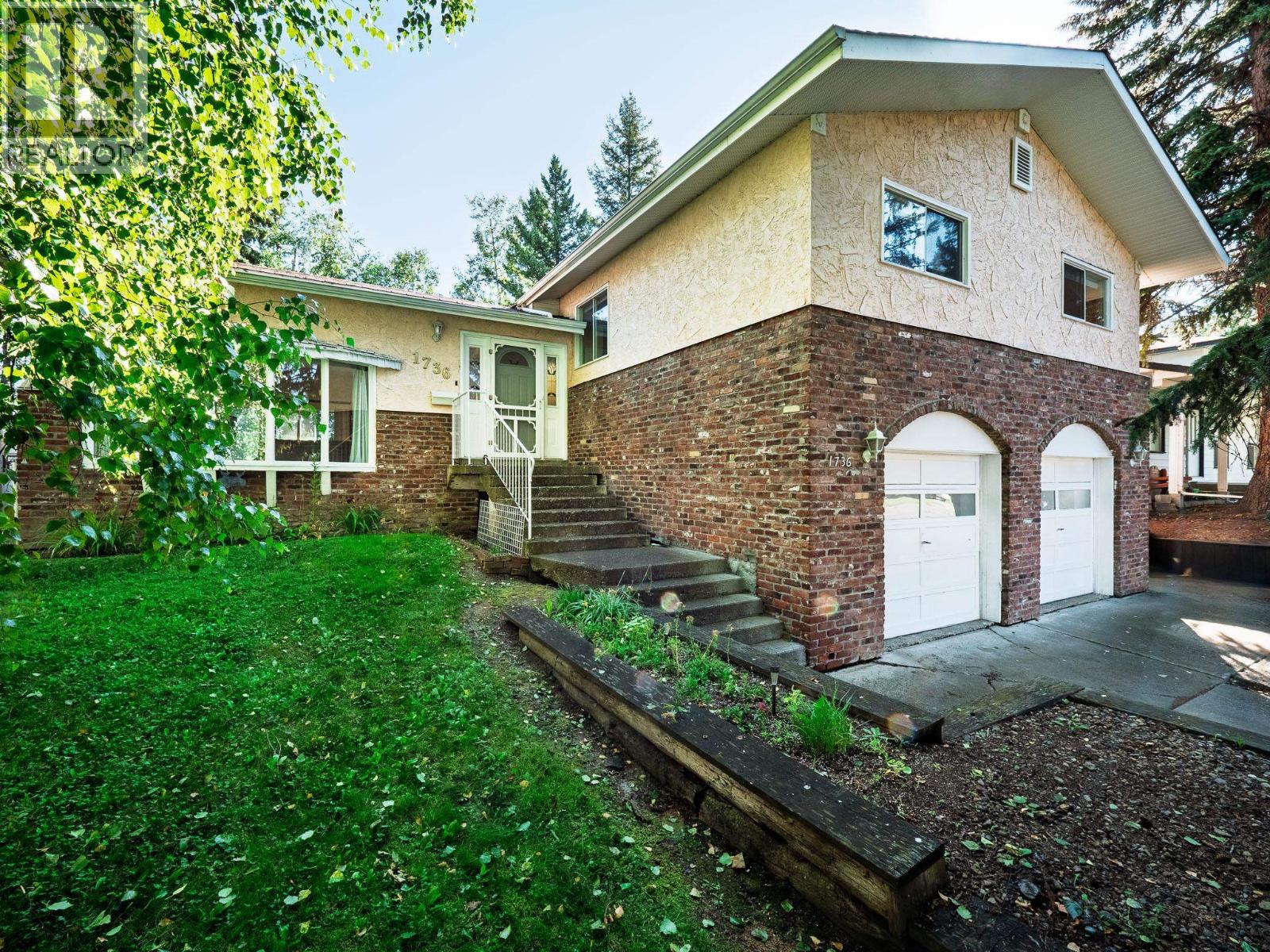 1736 Pearson Avenue Property Photo 1