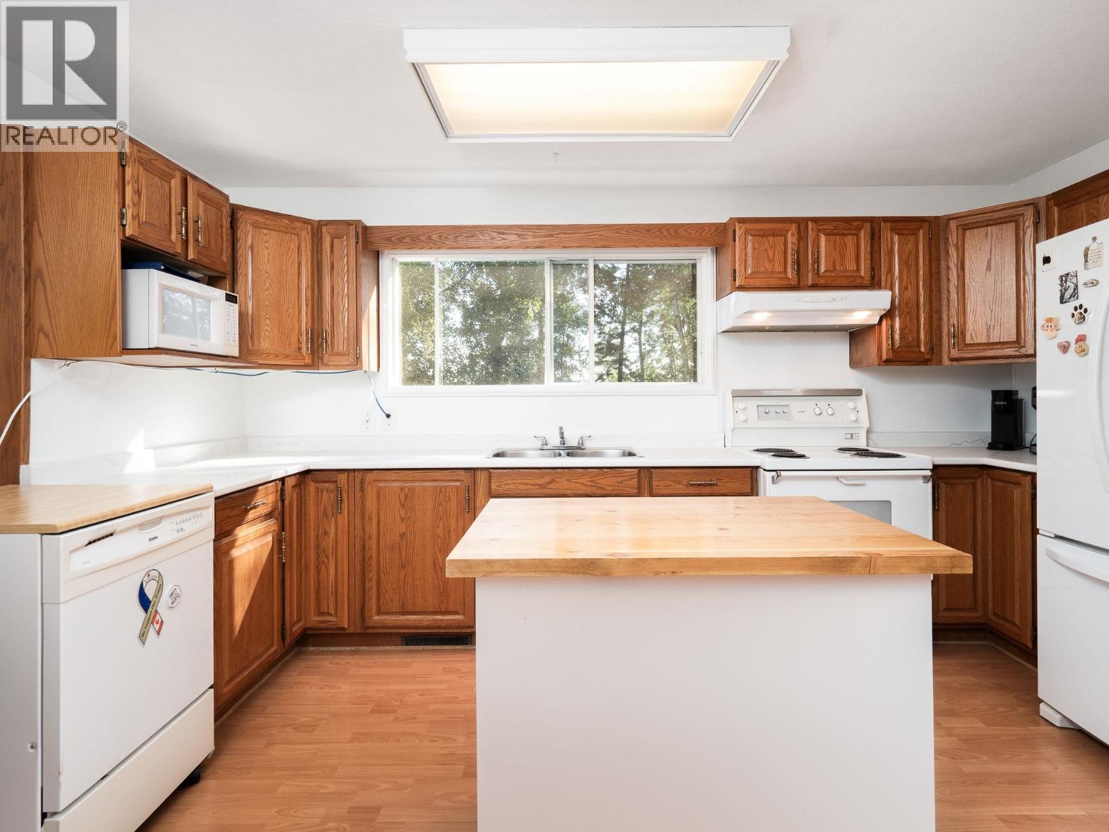 1736 Pearson Avenue Property Photo 8