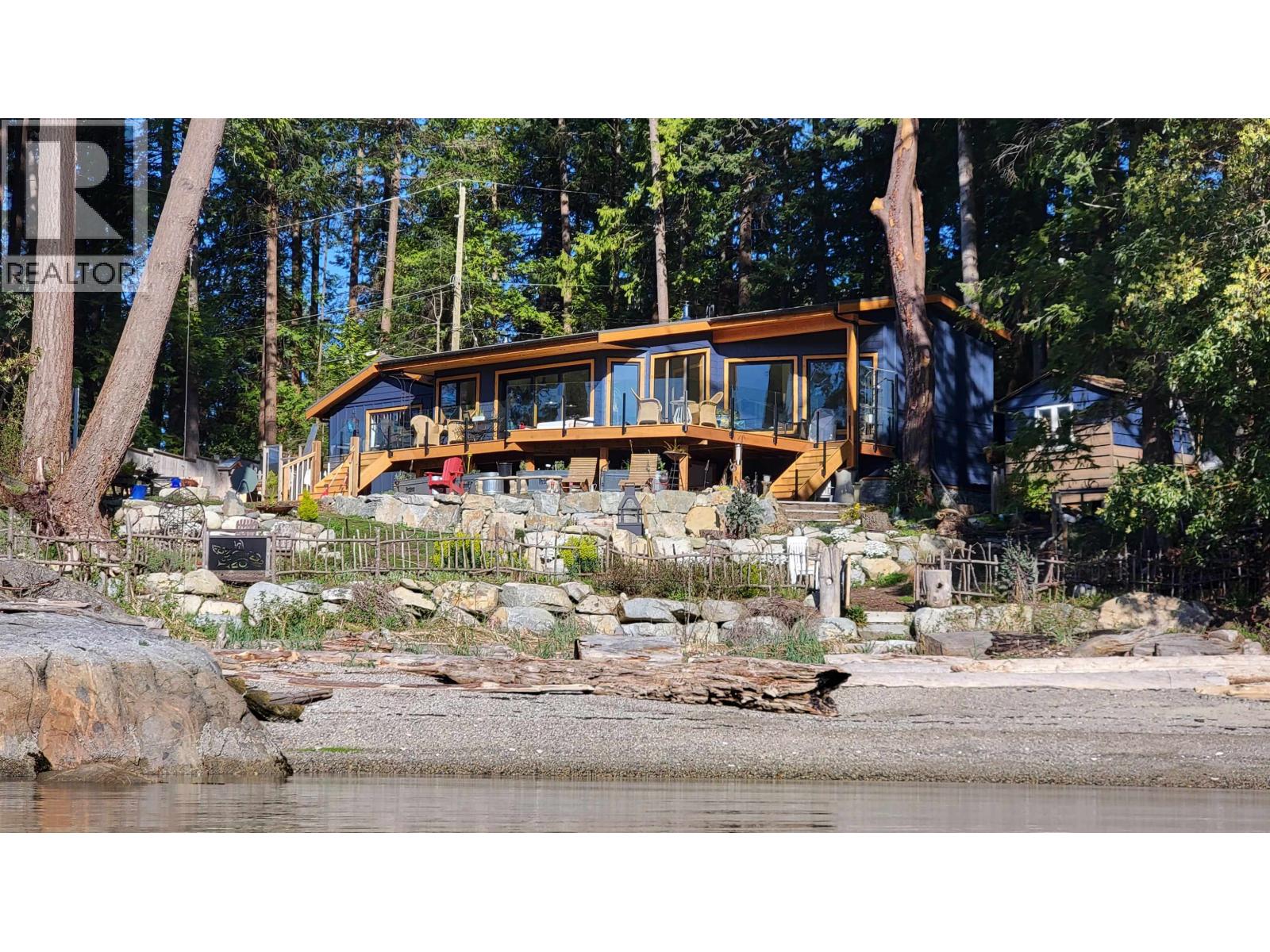 9219 Hydaway Road Property Photo 1