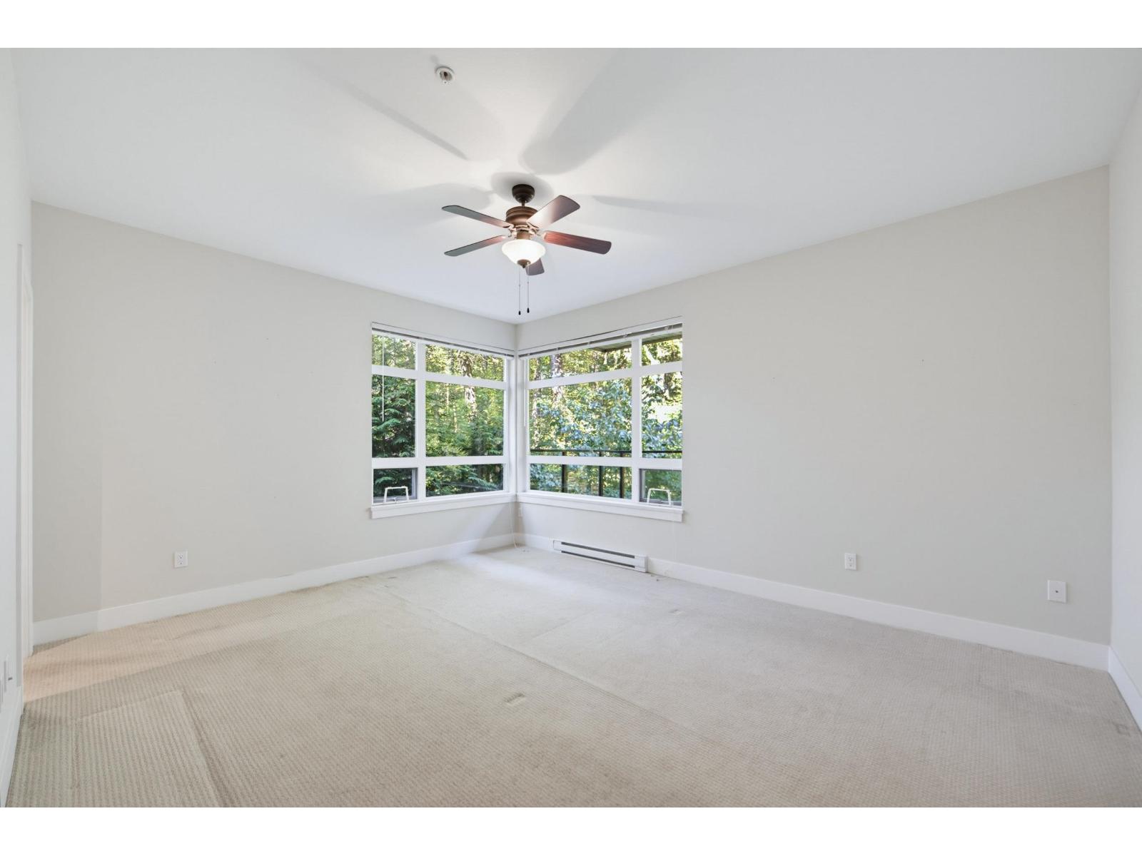 C210 20211 66 Avenue Property Photo 14