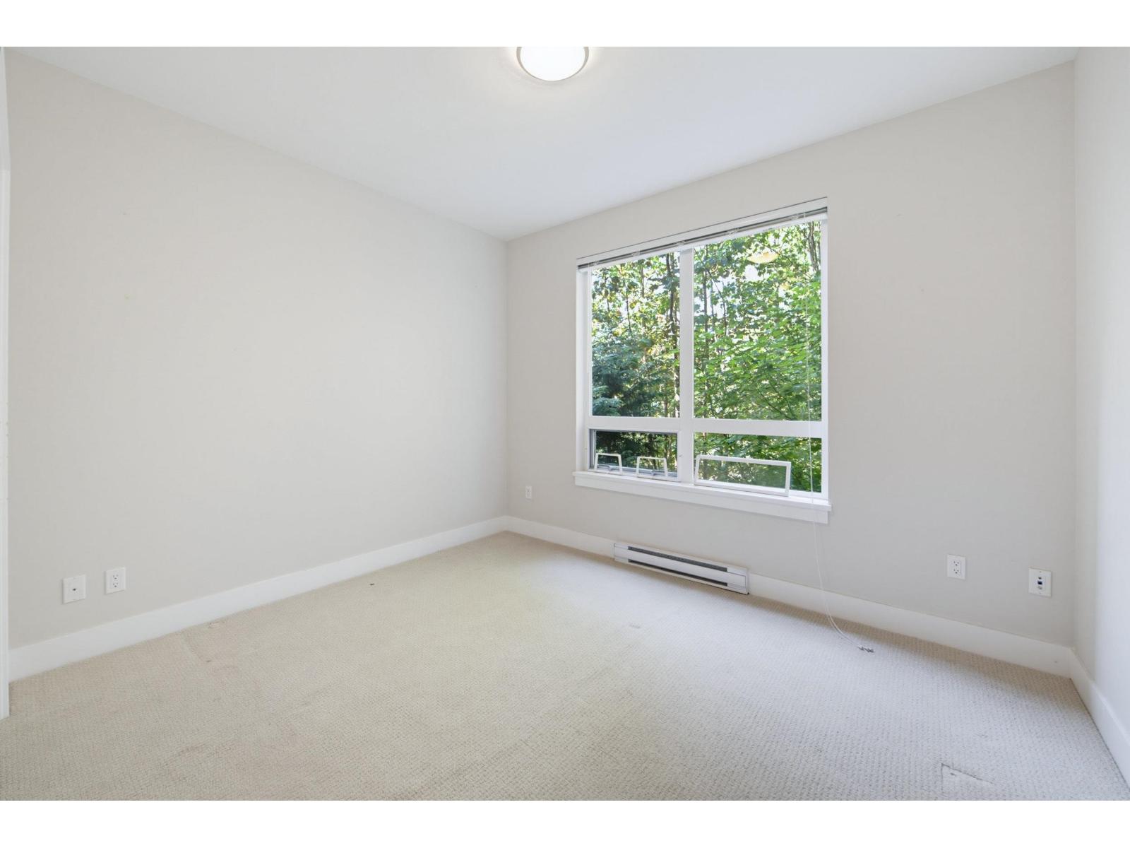 C210 20211 66 Avenue Property Photo 20