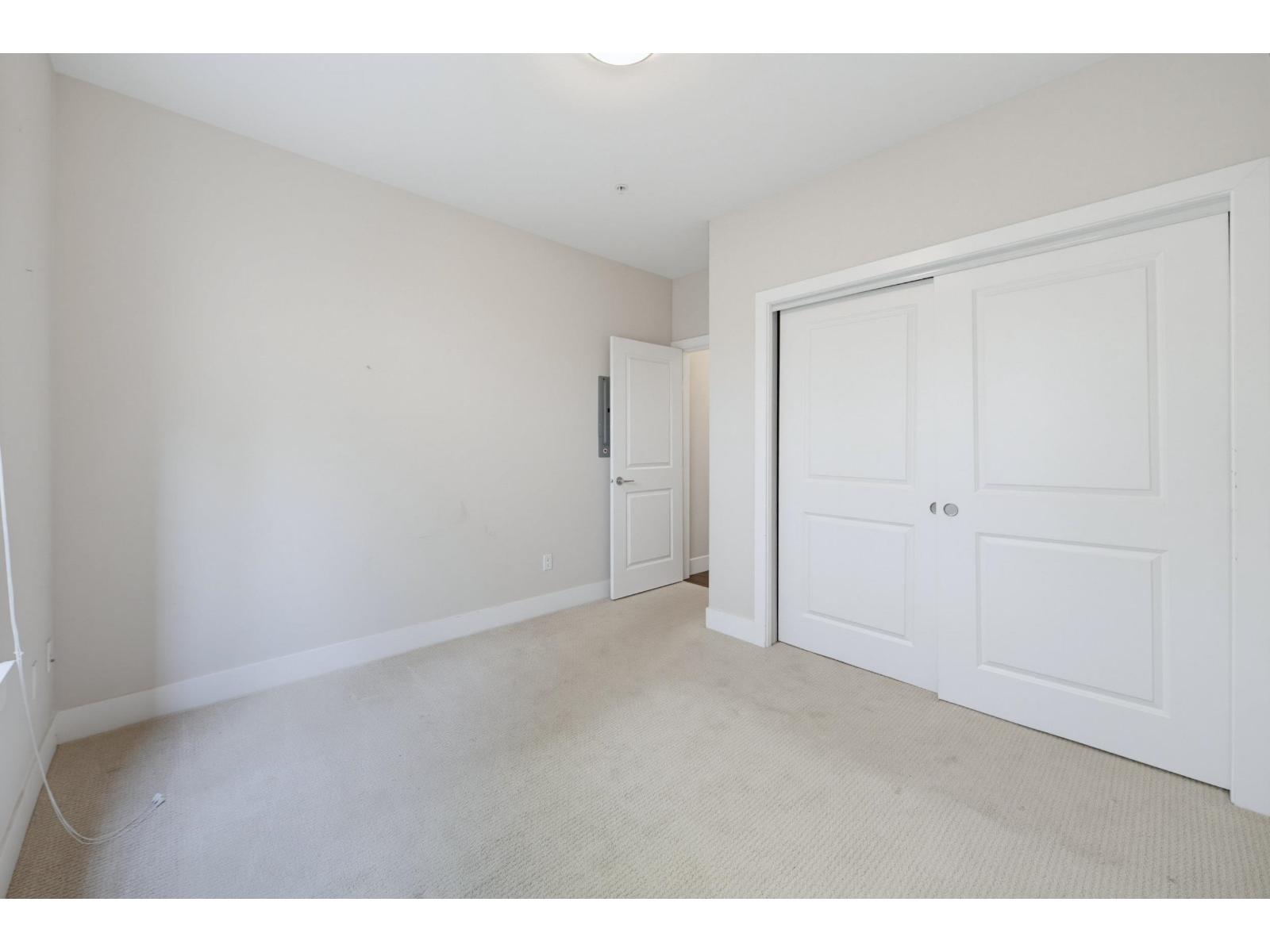 C210 20211 66 Avenue Property Photo 21