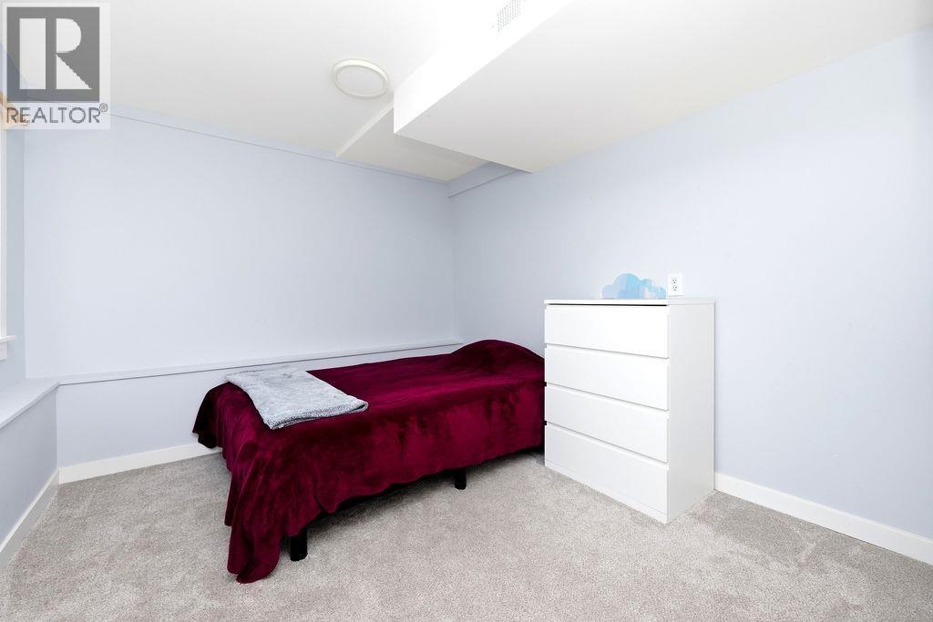 1022 Rosamund Road Property Photo 25