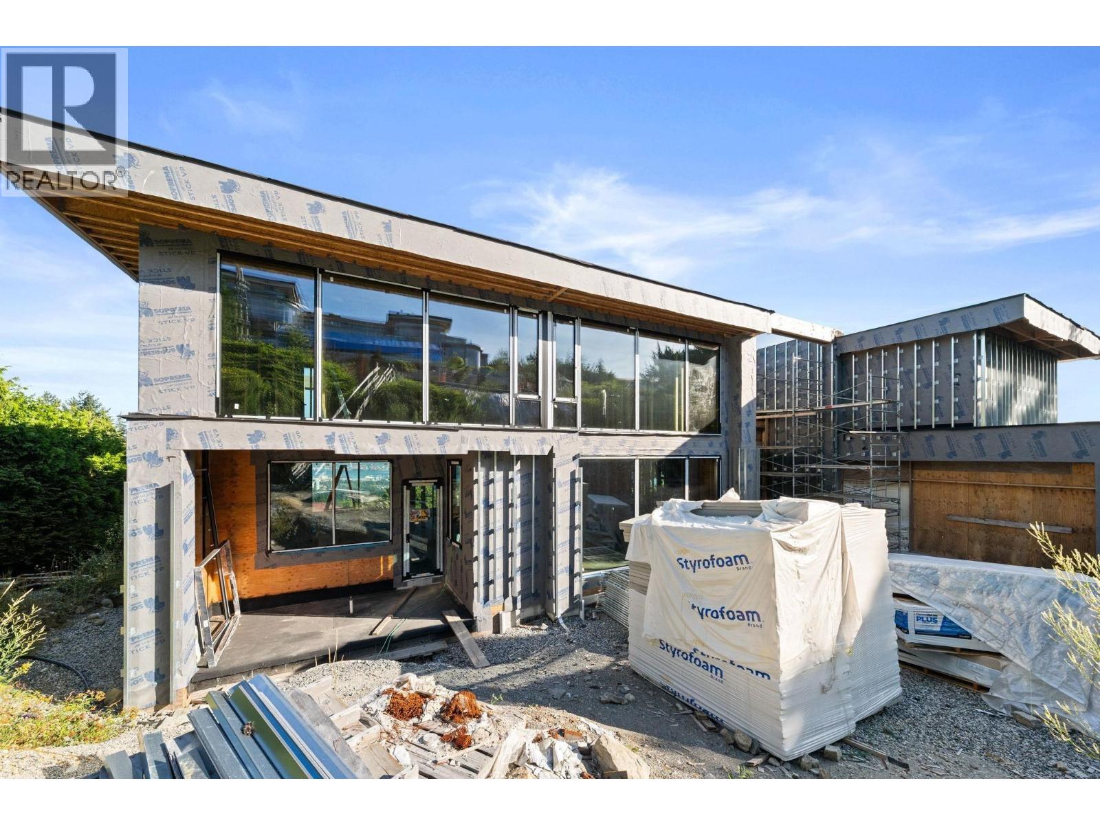 1424 SANDHURST PLACE Property Photo 1