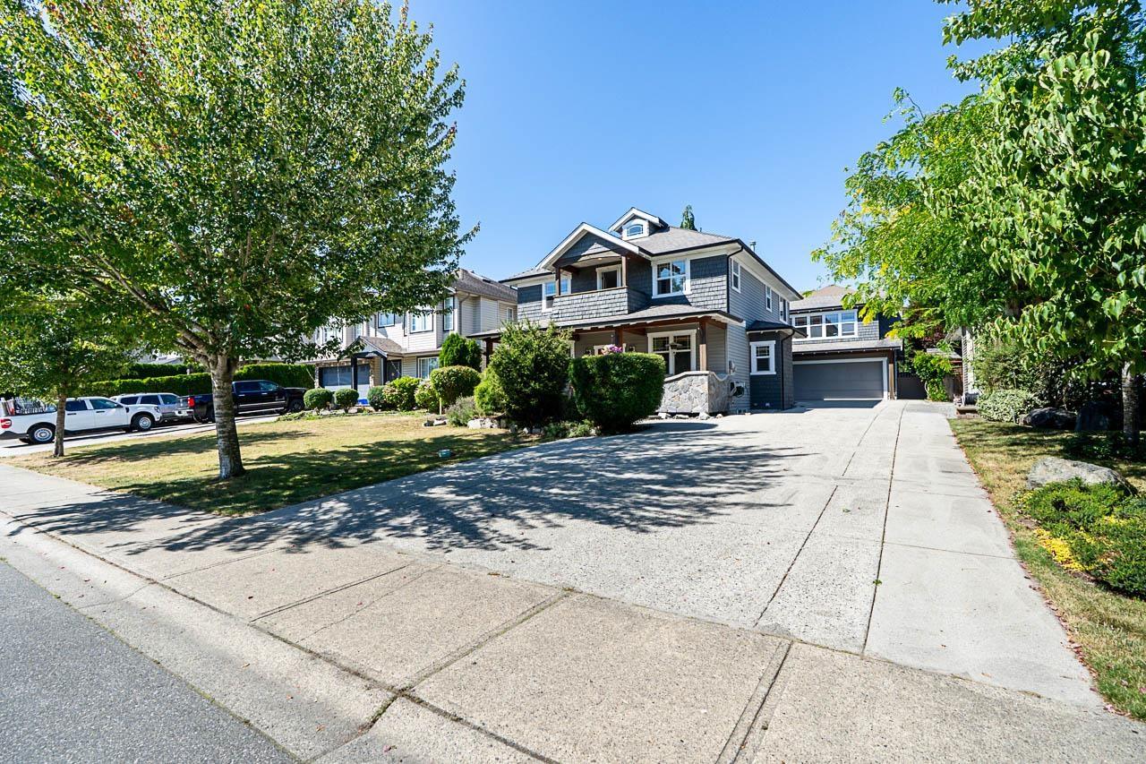 26865 25a Avenue Property Photo 2