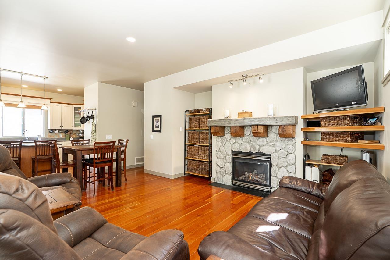 26865 25a Avenue Property Photo 10