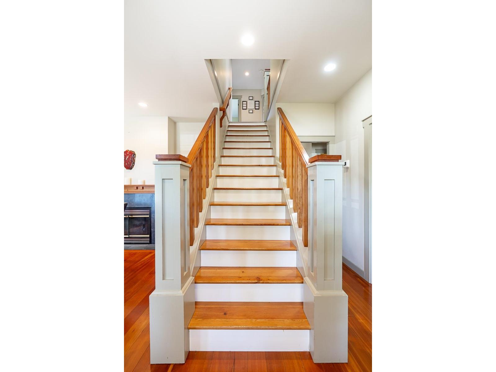 26865 25a Avenue Property Photo 15