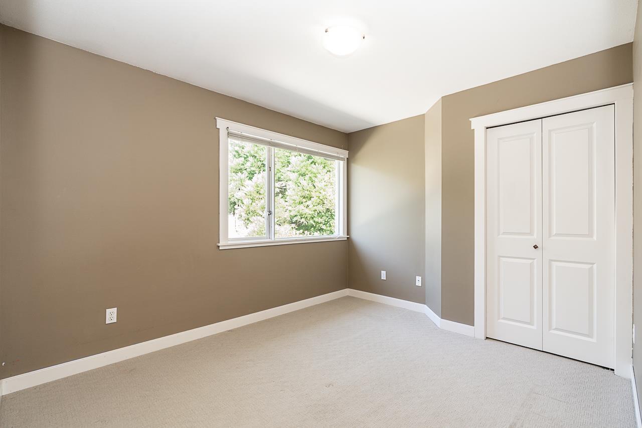 26865 25a Avenue Property Photo 34