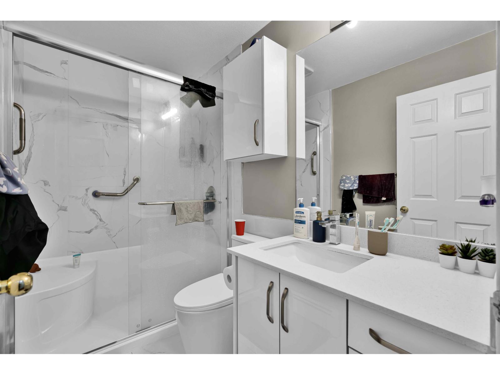 14332 68 Avenue Property Photo 29