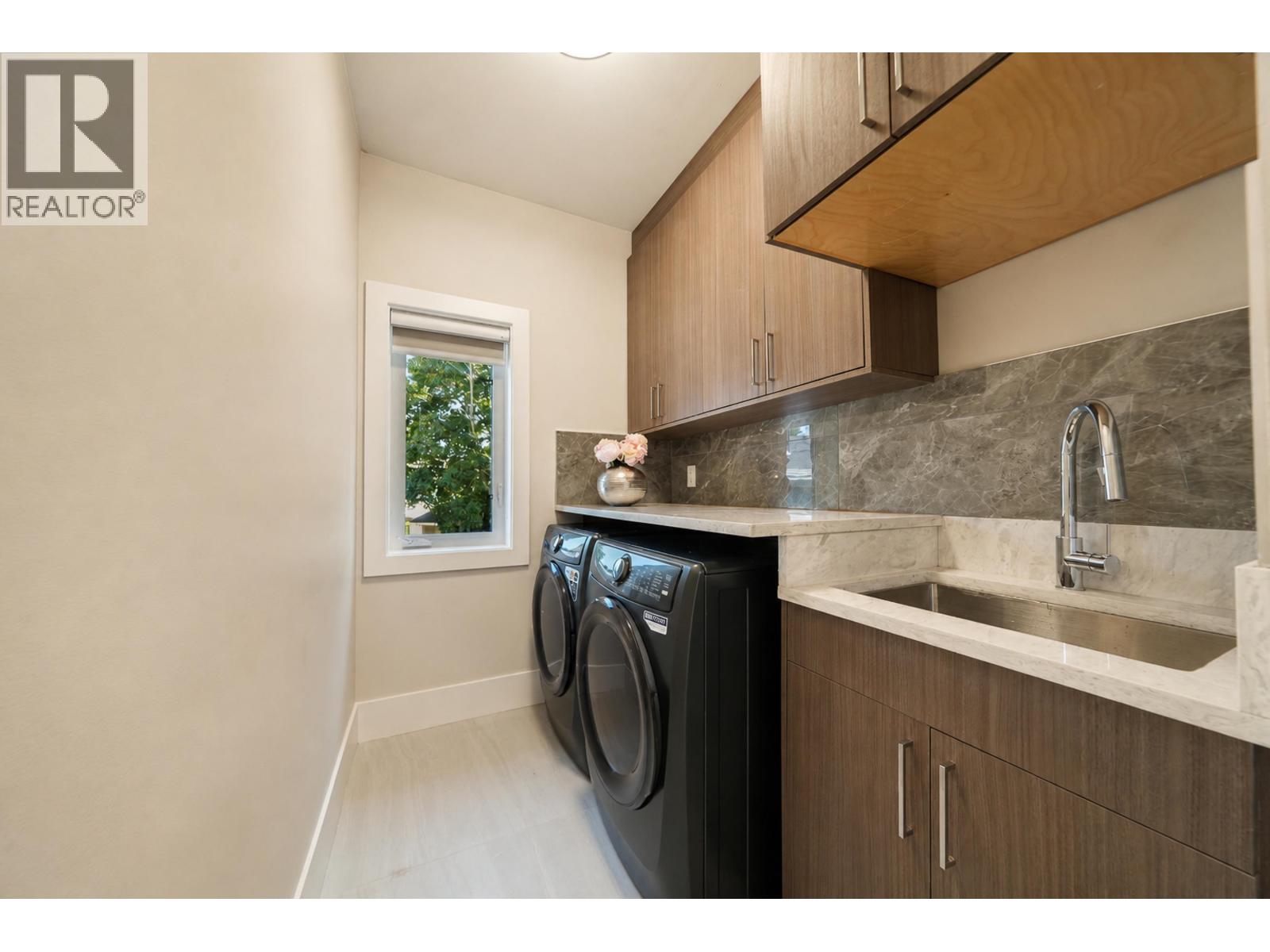 11911 Dunavon Place Property Photo 27