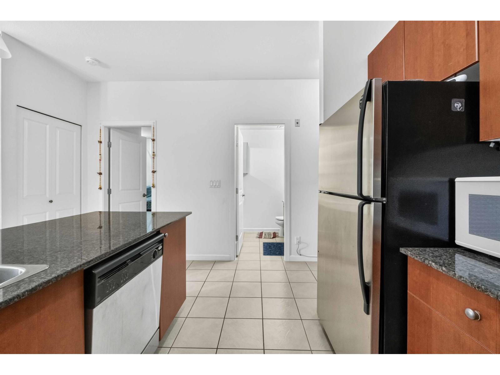 312 15380 102a Avenue Property Photo 11