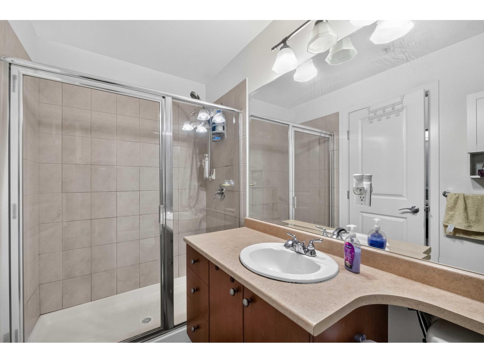 312 15380 102a Avenue Property Photo 30