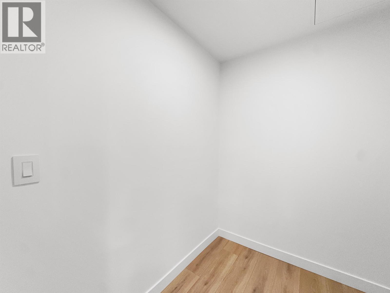 3xx 133 W 49th Avenue Property Photo 17
