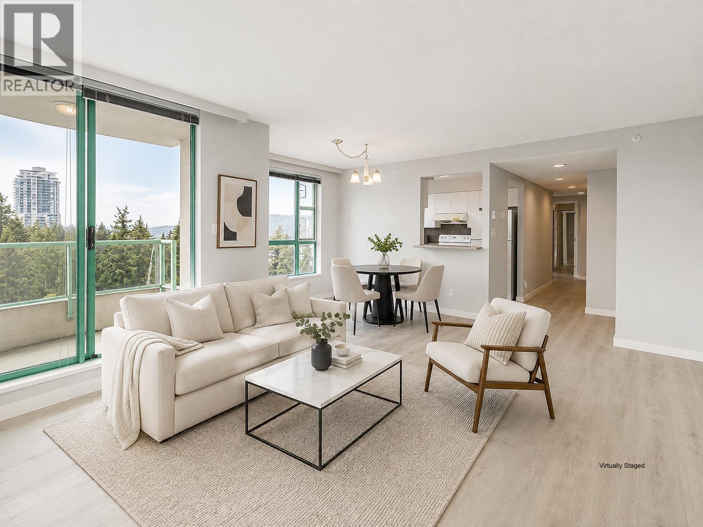 1704 3071 GLEN DRIVE Property Photo 1