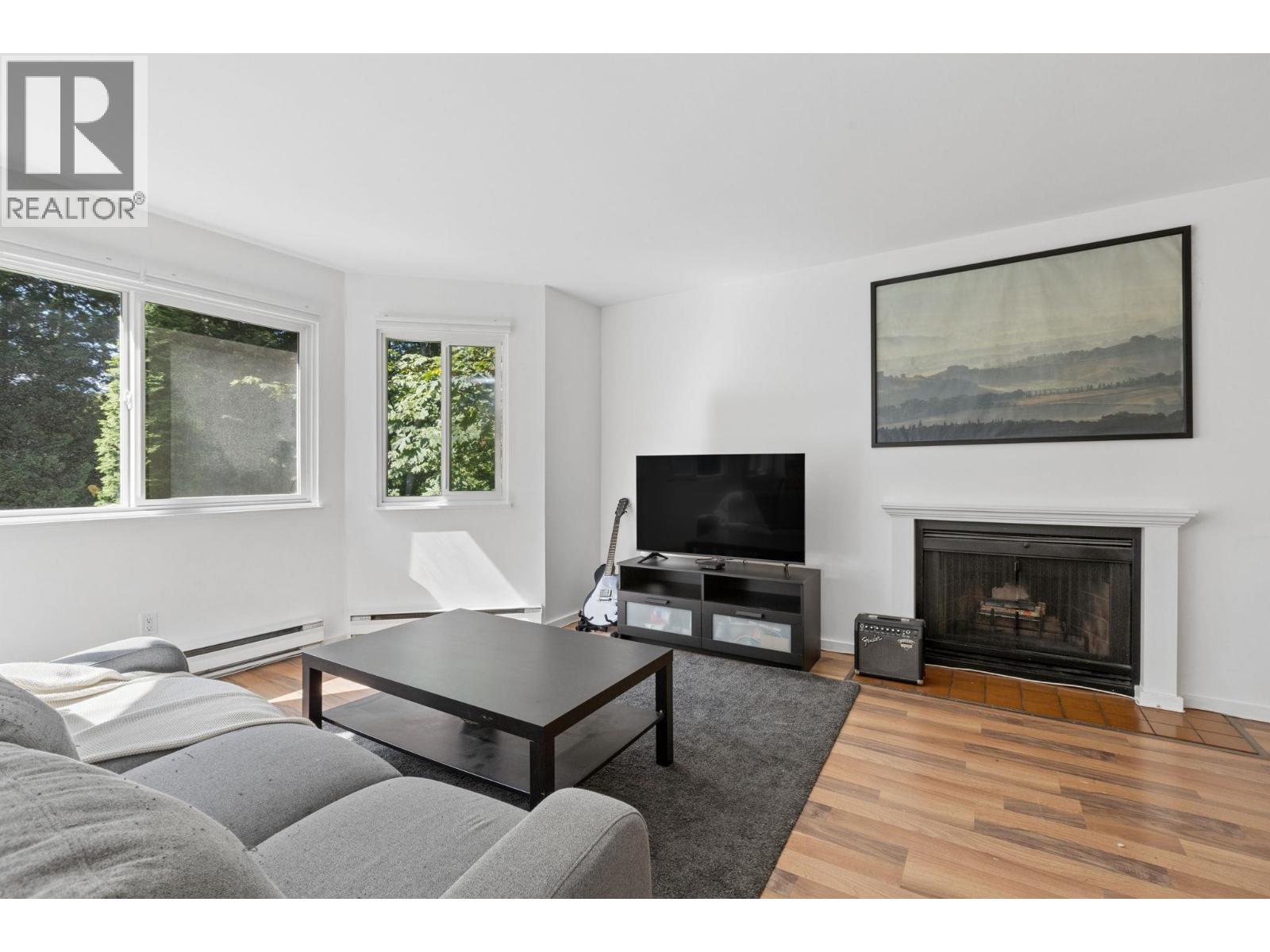 405 9880 MANCHESTER DRIVE Property Photo 1