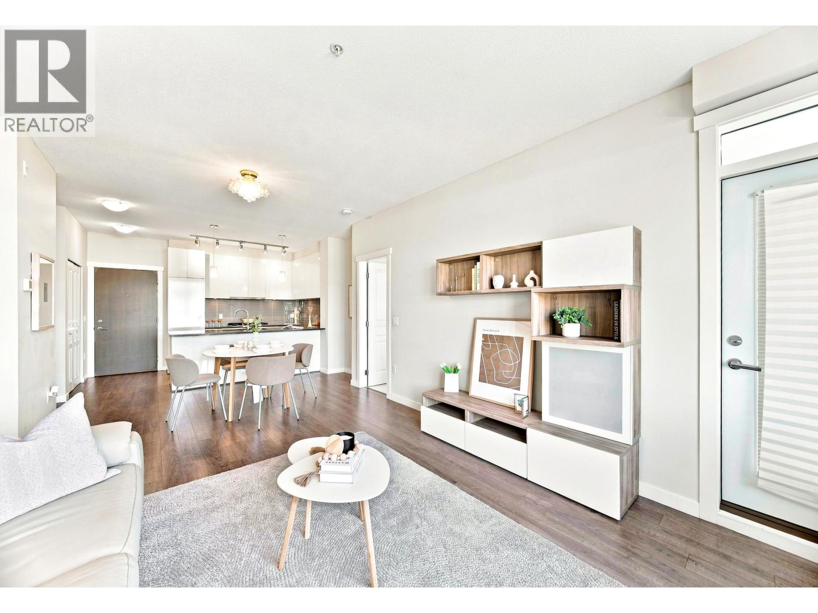 410 9399 Alexandra Road Property Photo 3