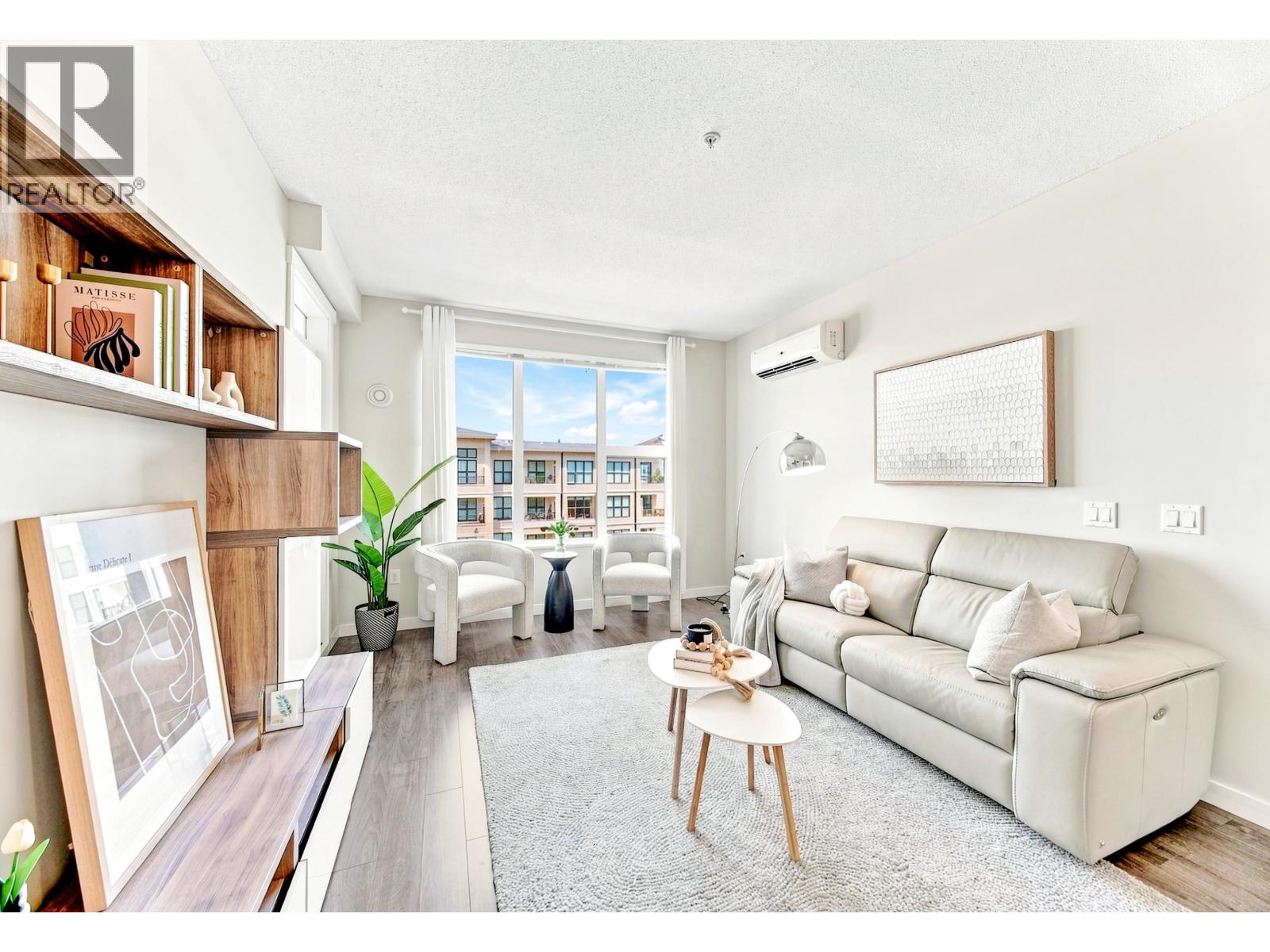 410 9399 Alexandra Road Property Photo 6