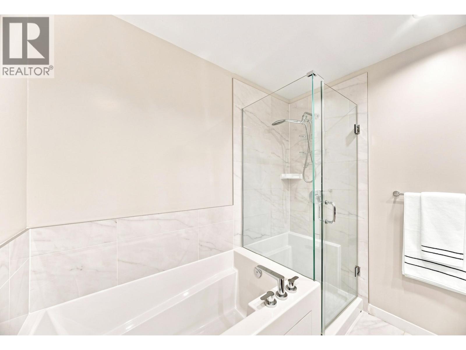 410 9399 Alexandra Road Property Photo 19