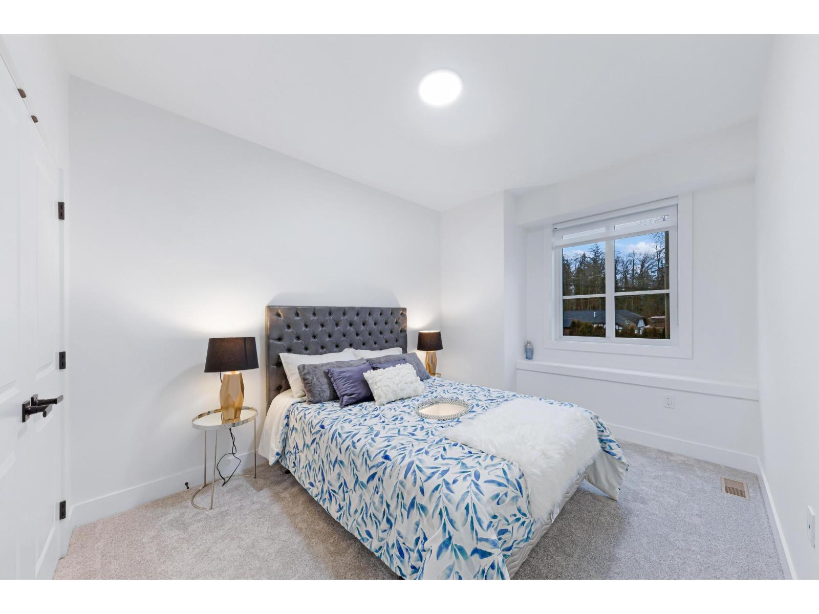 7771 197 Street Property Photo 4